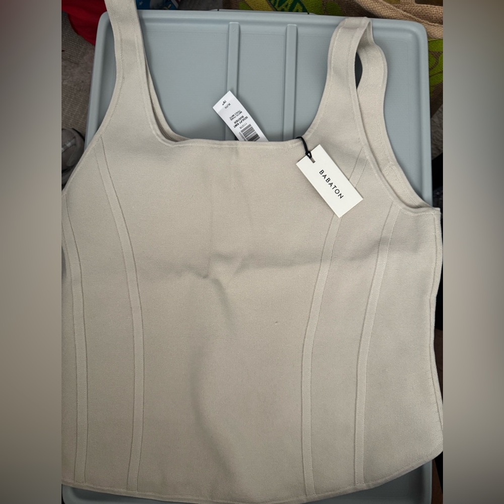 New Aritzia Babaton Cream Sleeveless Top